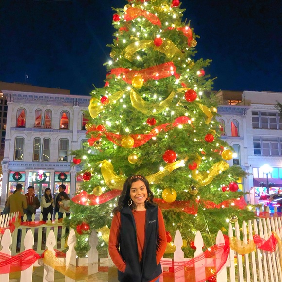 Meet your Posher, Letzy - Picture 6 of 6